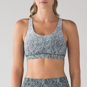 RARE Lululemon Dazzle Energy Bra Alpine White Black (Size 8)